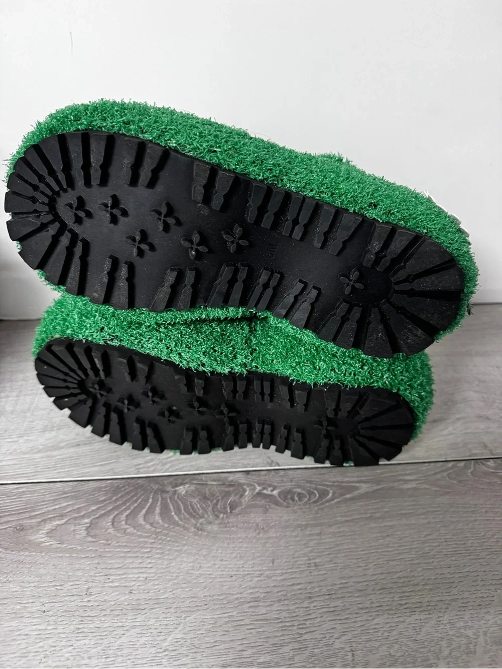 Delia's Daisy Turf Platform Sandals - Green Sz 6M